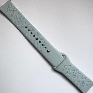 FitBit Versa/Versa 2/ Versa Lite OR 22mm Light Blue 'Iwa Bird Large