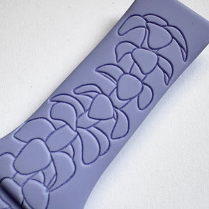 FitBit Versa/Versa 2/ Versa Lite OR 22mm Lilac Lei Pua Kenikeni Large