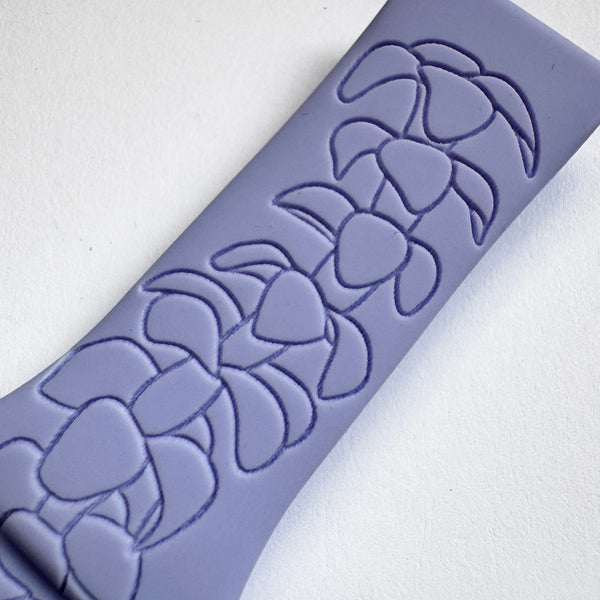 FitBit Versa/Versa 2/ Versa Lite OR 22mm Lilac Lei Pua Kenikeni Large