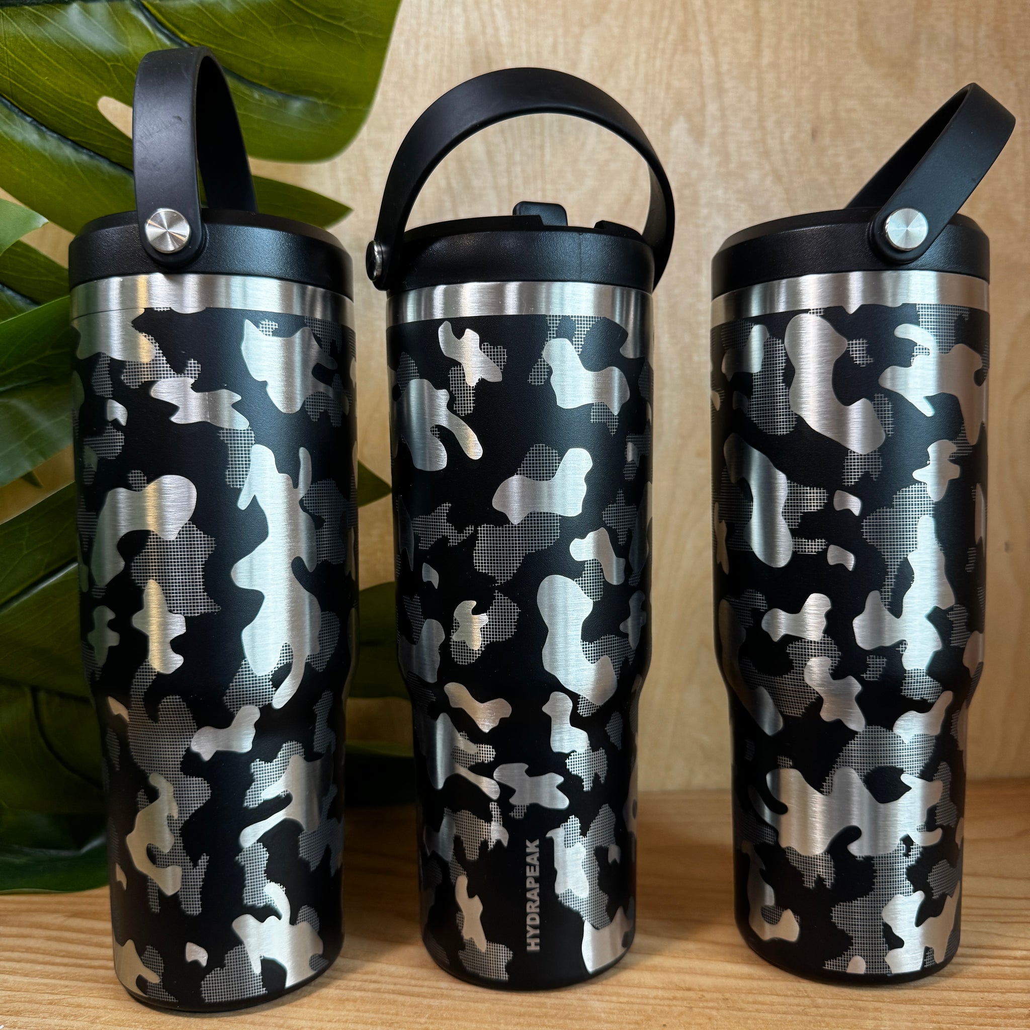 Ready to Ship Black Hydrapeak Engraved with Camo Design 32oz-Free Shipping ALL SALES FINAL